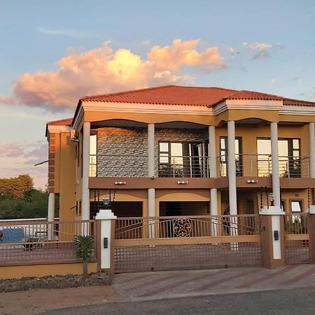 Top Stay Inn Kasane Εξωτερικό φωτογραφία